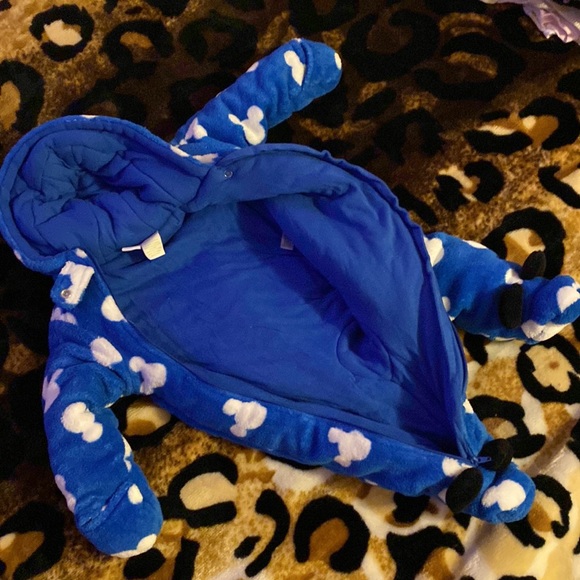 New condition 6M baby Mickey warm suite by Disney - Picture 4 of 10